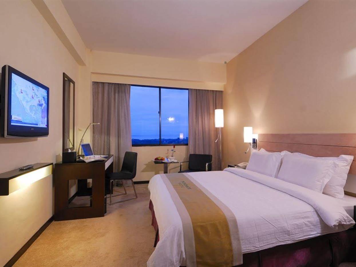 Borneo Royale Hotel Tawau Eksteriør billede